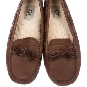 UGG Australia Womens Leather Bow Moccasins